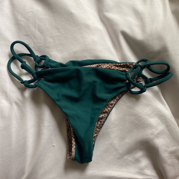 Acacia bottoms - Picture 3 of 4